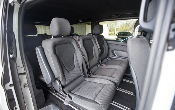 Mercedes-Benz Klasa V cena 219000 przebieg: 148000, rok produkcji 2019 z Wrocław małe 781